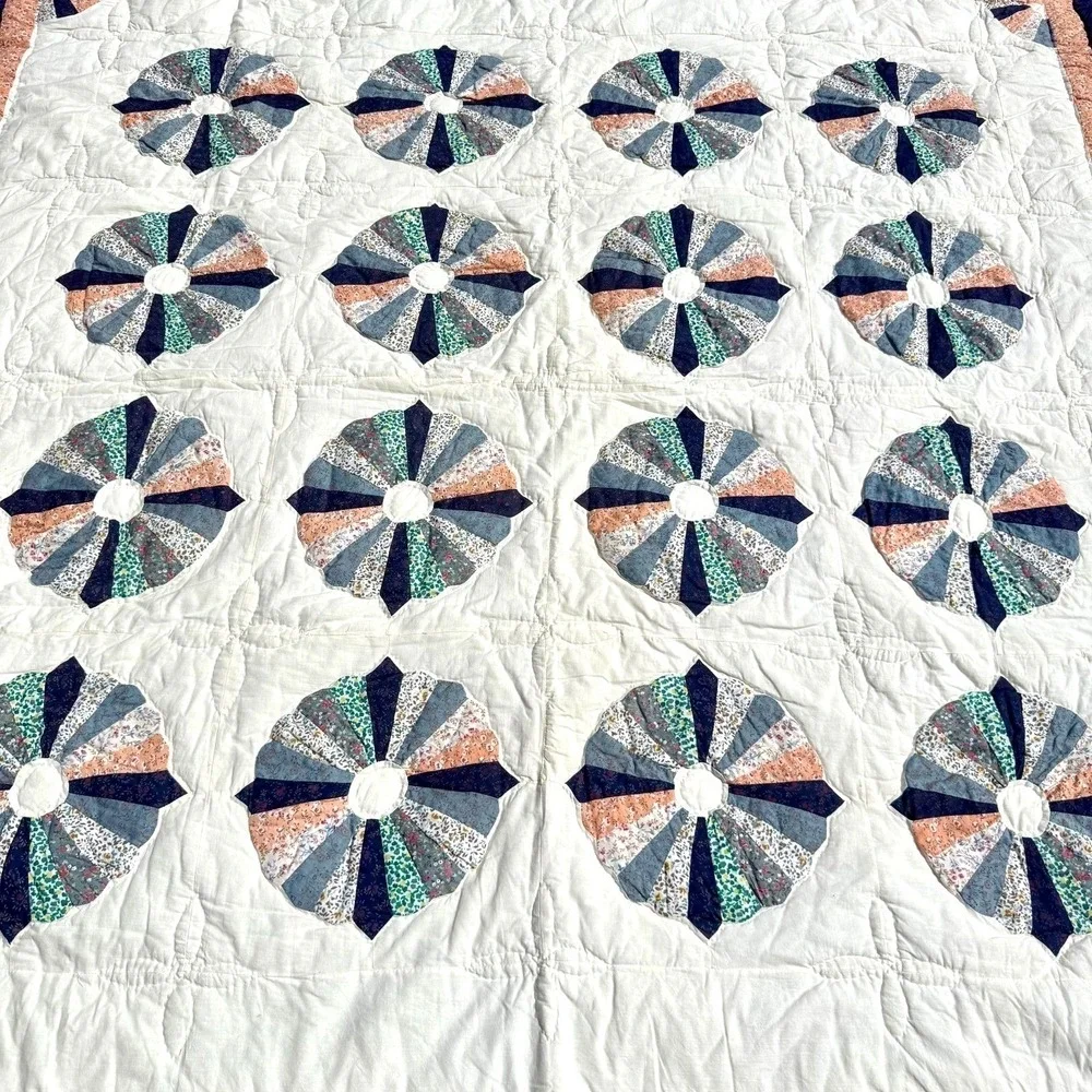 Vintage Handsewn Yo Yo Quilt 76